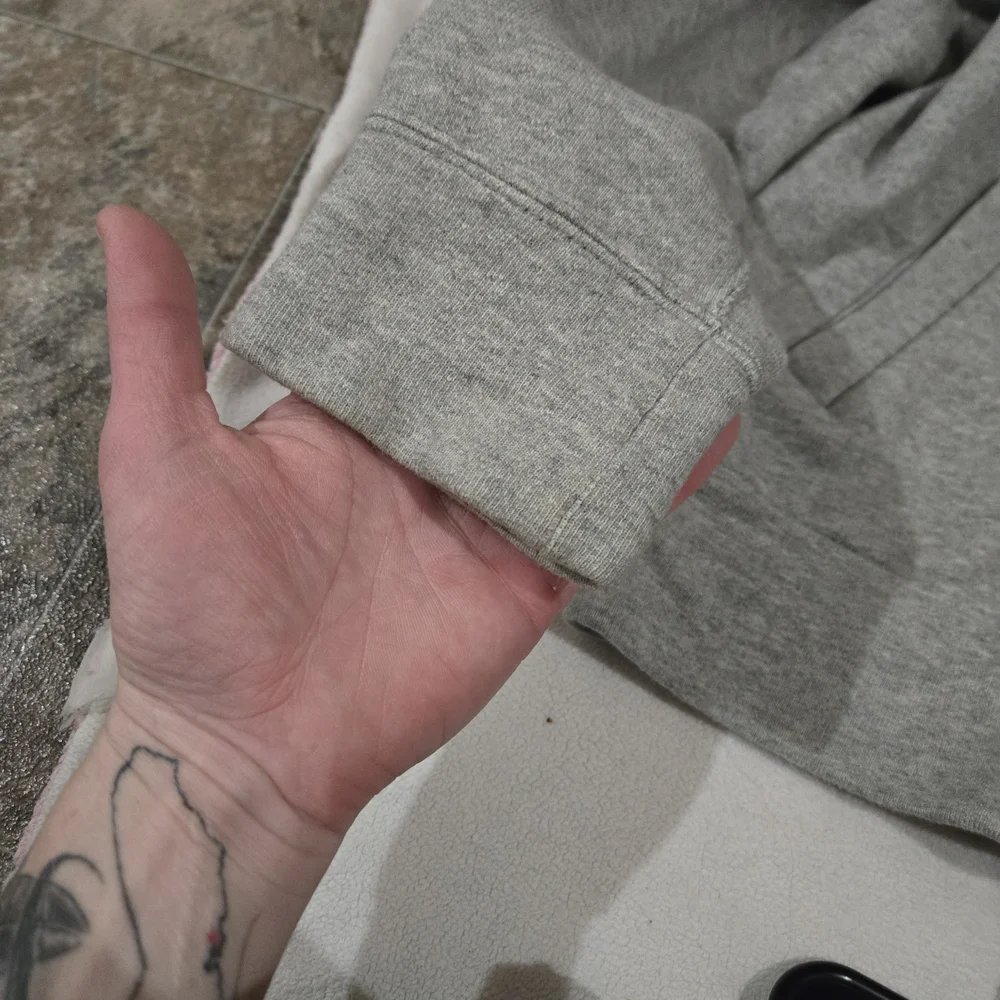Comme des Garçons Play Gray Hoodie - SIZE L - Picture 10 of 14